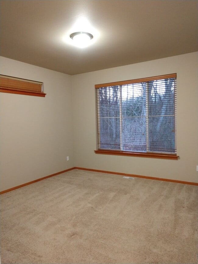 Building Photo - 2079 Calico Loop
