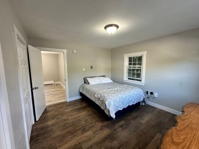 Building Photo - Beautiful Three Bedroom house for rent @ R...