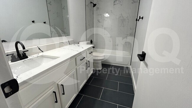 Building Photo - 1028 Aviary Dr