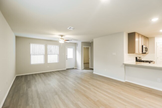 Building Photo - 24825 Scilla Wy