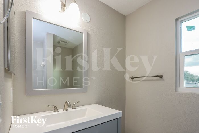 Building Photo - 616 Sunset Beach Ct