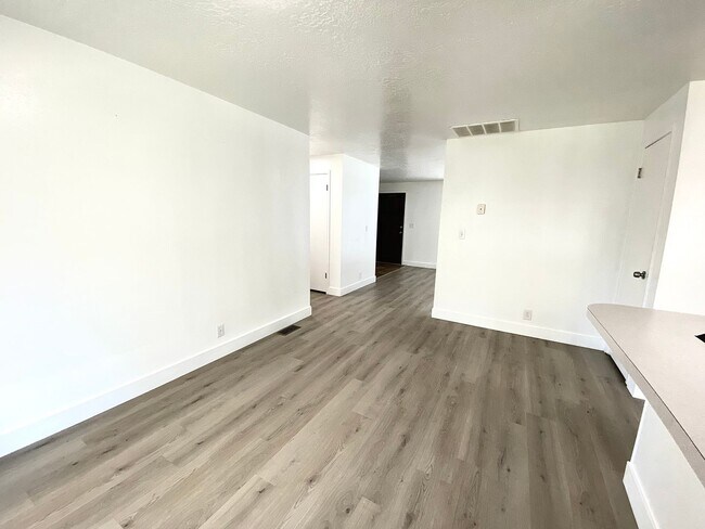 Building Photo - 3 bedroom 2 Bath 2 Car Garage Single Level Home near Micron and BSU