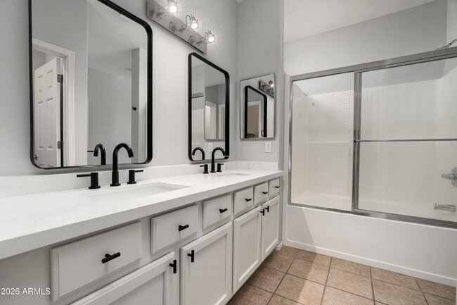 Building Photo - 7601 E Roosevelt St