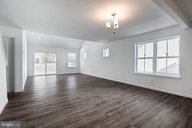 Building Photo - 41 Long Bnd Dr