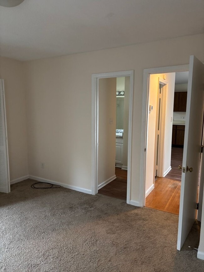 Building Photo - One Month Free **Limited Time**Prime Location