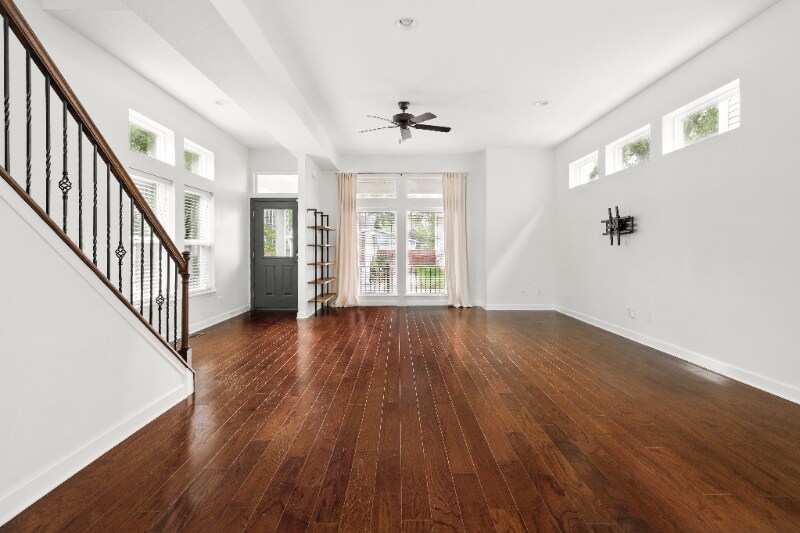 Building Photo - 2138 W 41st St