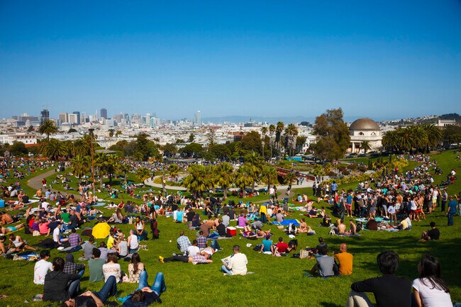 Building Photo - 309-311 Church Street