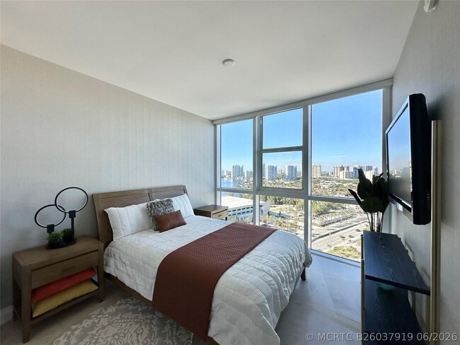 Building Photo - 18201 Collins Ave