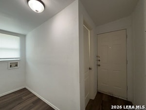 Building Photo - 1142 W Villaret Blvd