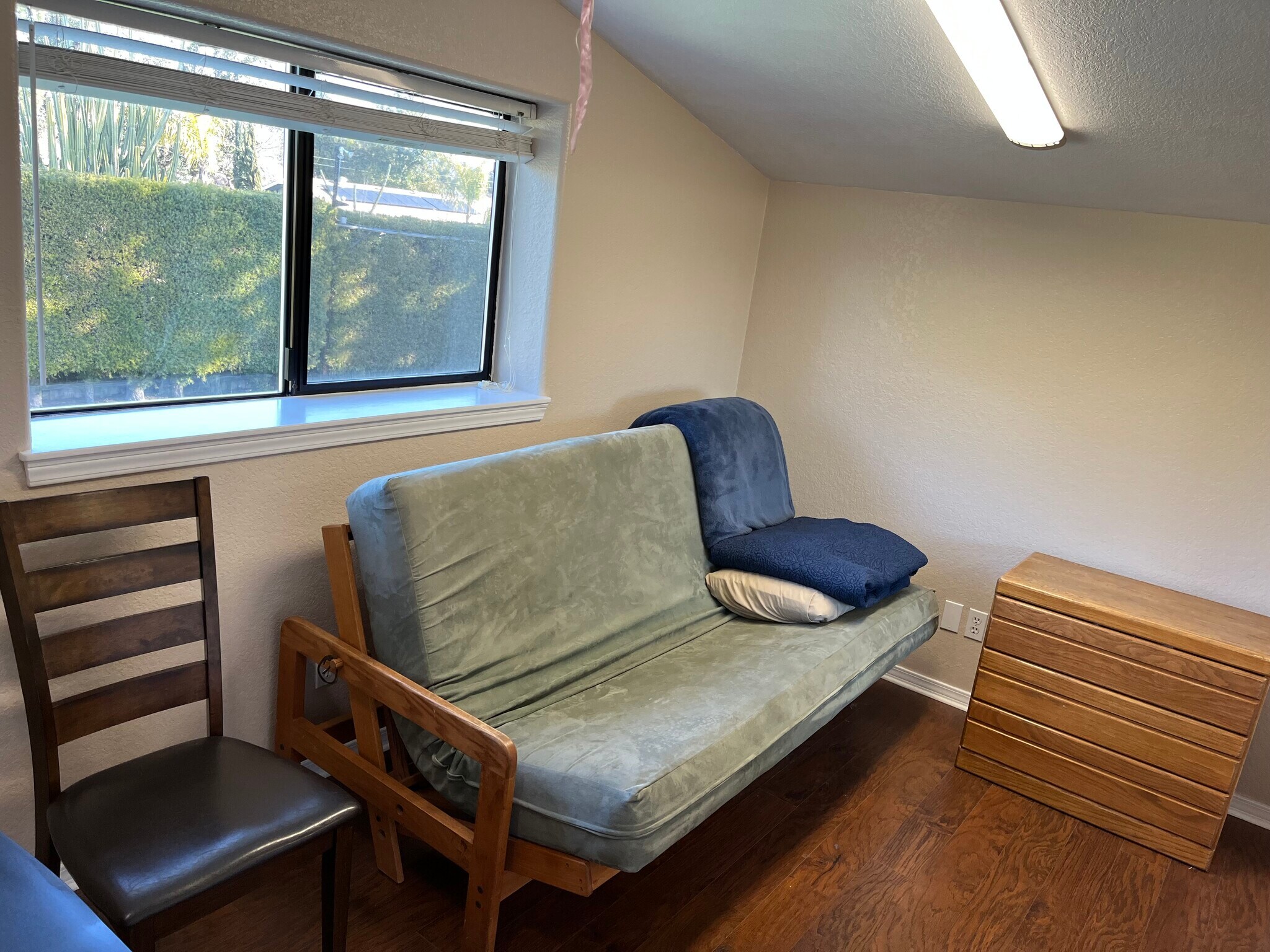futon or twin bed in 2nd bedroom, also has desk and chair and closet with mirrored doors - 4569 E Alamos Ave