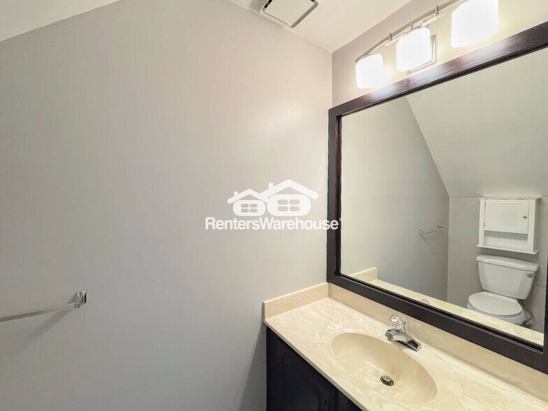 Building Photo - 502 Kempsville Greens Ct