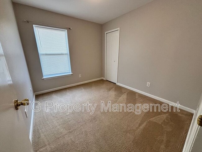 Building Photo - 942 Wynfield Cir