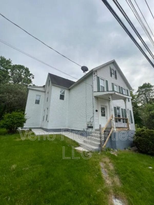 Primary Photo - 131 W High St