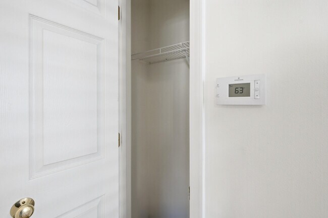 Building Photo - 3520 Prescott Dr