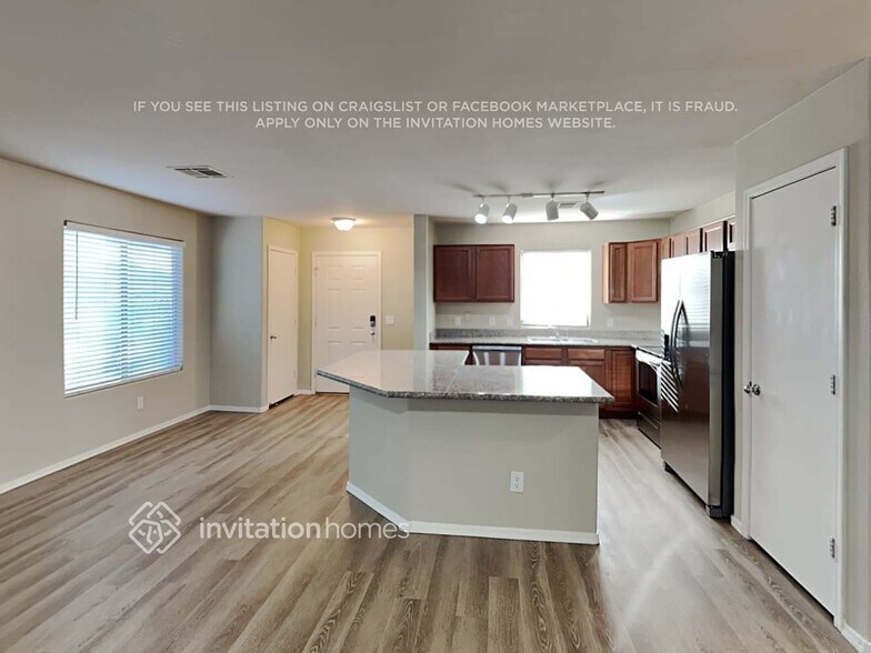 Building Photo - 2653 S Powell Rd