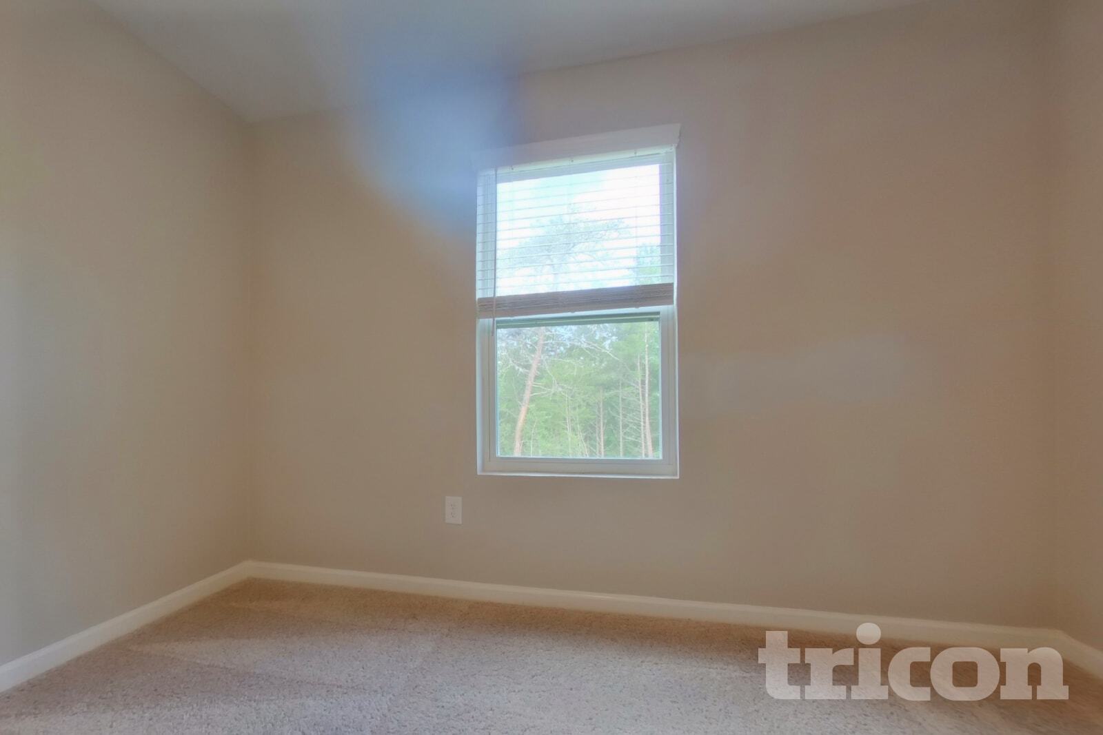 Building Photo - 561 Fairview Oak Pl