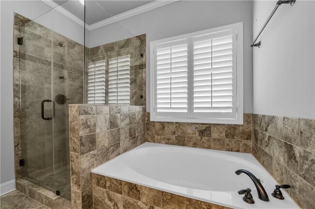 Building Photo - 304 Red Cap Cir