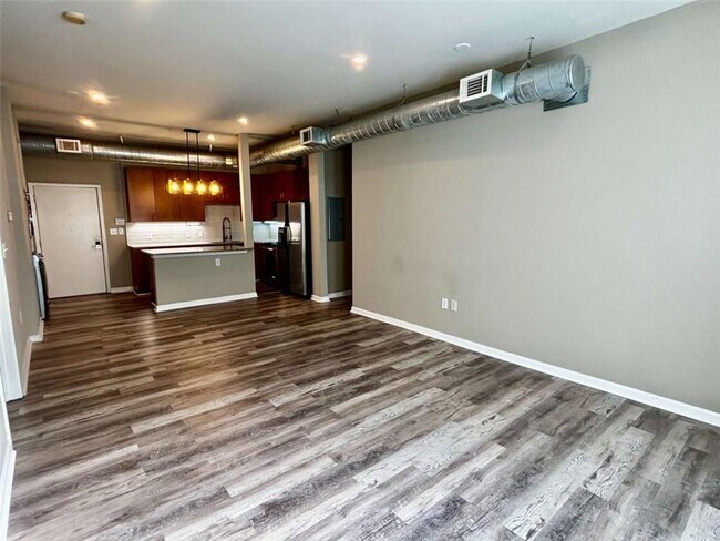 Building Photo - 5300 Peachtree Rd