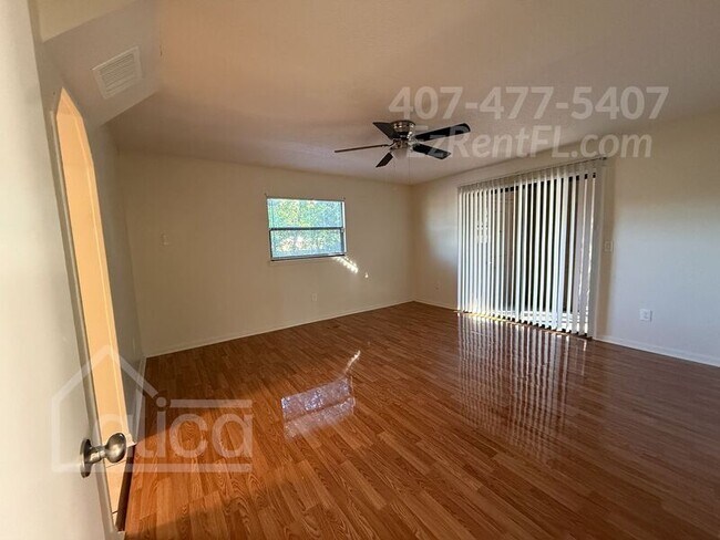 Building Photo - 6240 Bolling Dr