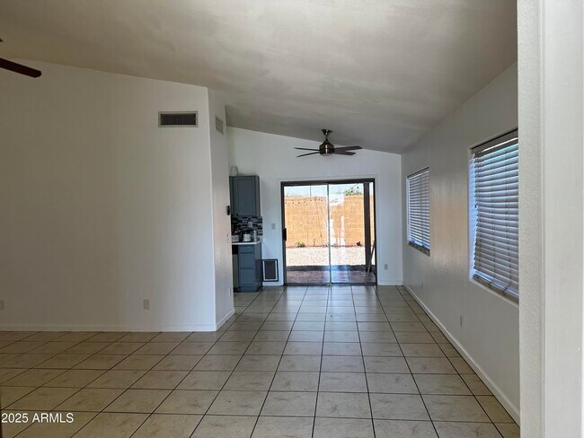 Building Photo - 13434 N 130th Ln