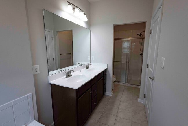 Building Photo - Charming 3 Bedroom/2.5 Bathroom in Bel Air, MD!