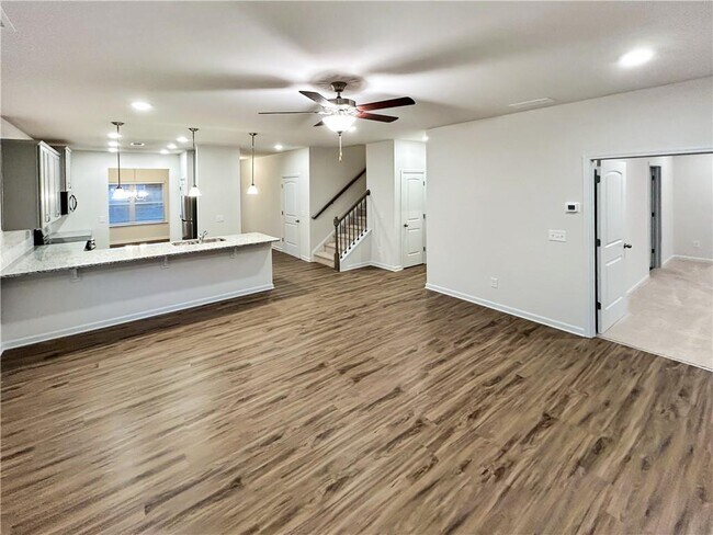 Building Photo - 203 Edna Trl