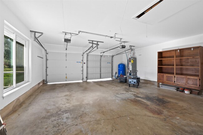Building Photo - 12018 Beinhorn Dr