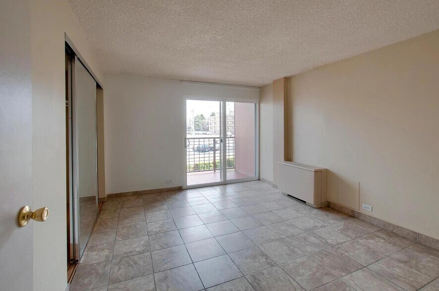 Building Photo - 2225 Buchtel Blvd