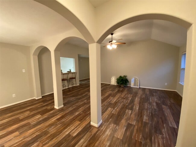 Building Photo - 4622 Bridgestone Path Dr