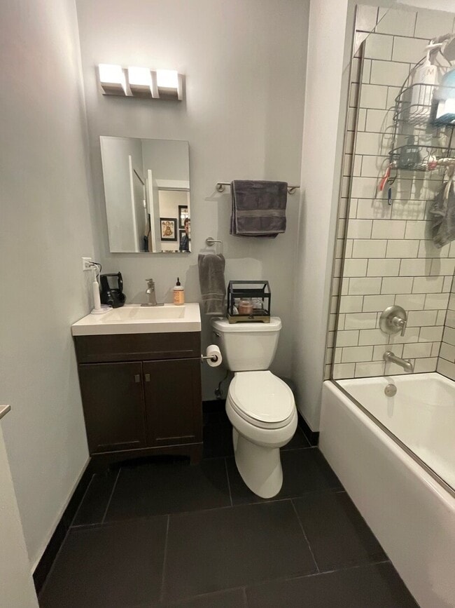 Building Photo - 1835 N St Louis Ave