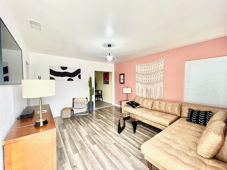 Building Photo - 4152 W 107th St