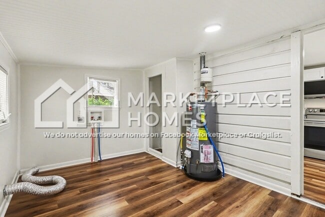 Building Photo - 5944 Gum Dr SE