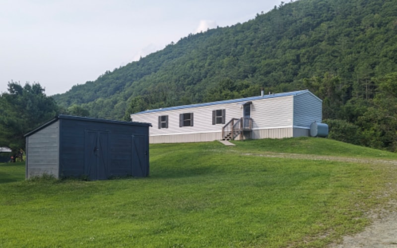 Building Photo - 291 Moses Ln