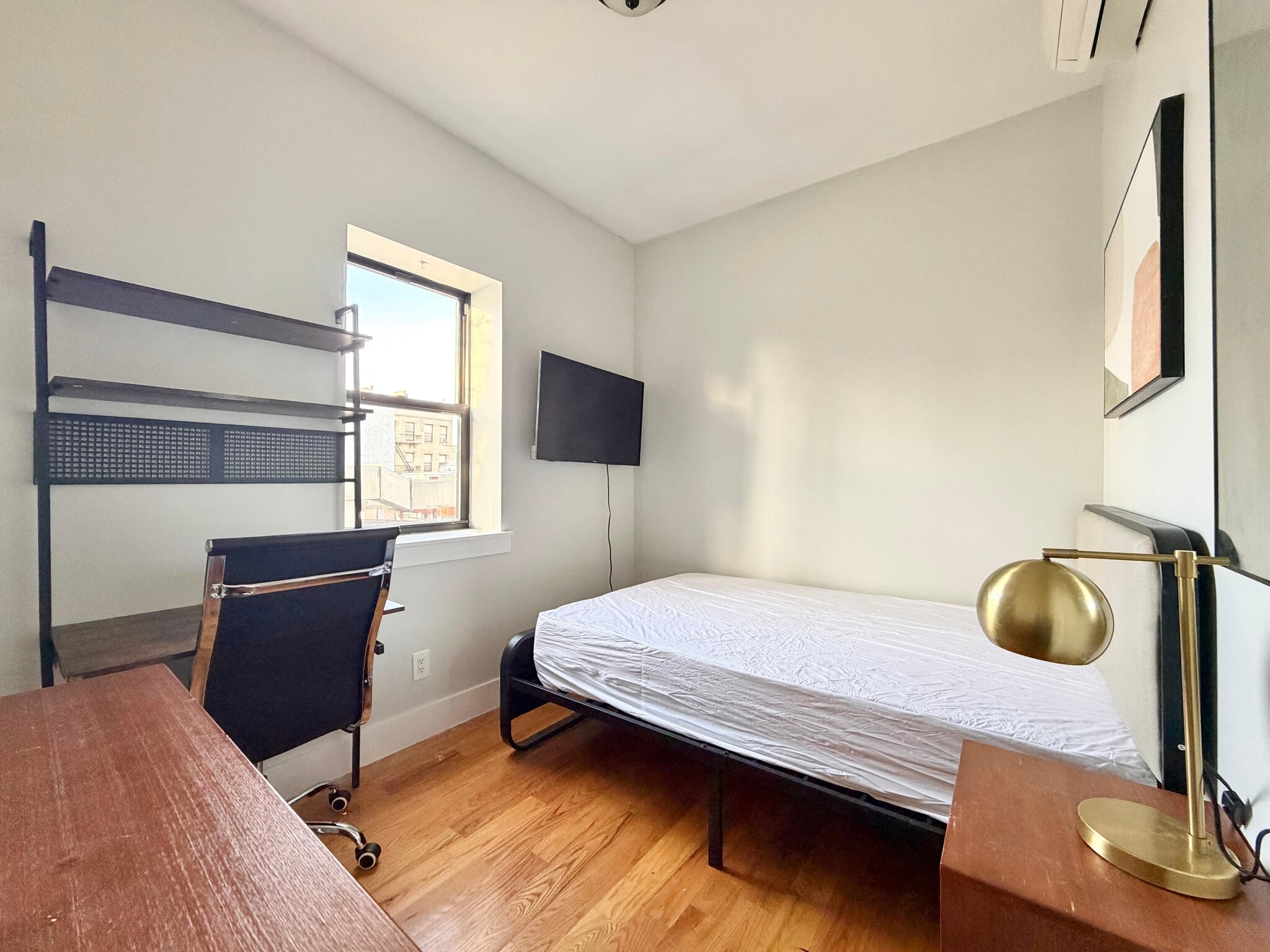 Building Photo - 11-09 36th Ave