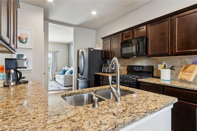 Building Photo - 151 Humphry Ct