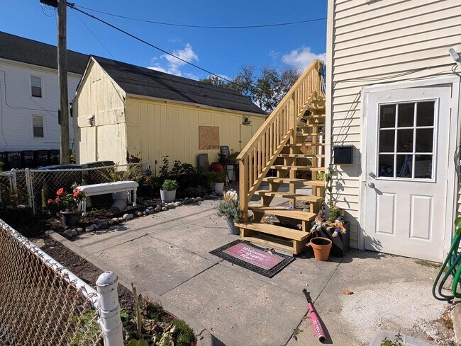 Building Photo - 600 N Michigan Ave