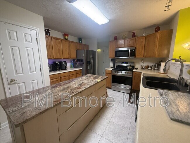 Building Photo - 9616 Watts Rd