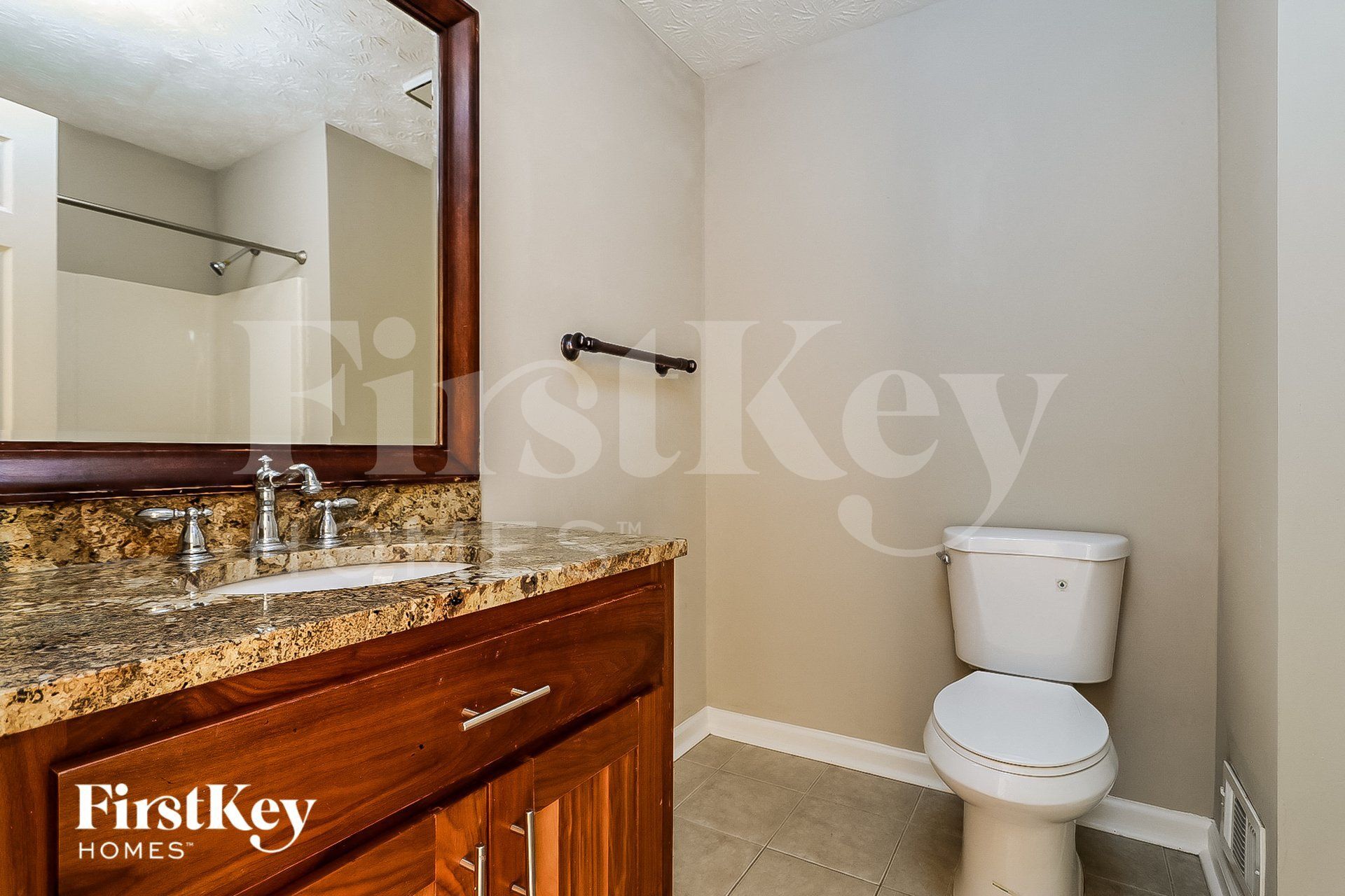 Building Photo - 600 Inglenook Dr SW