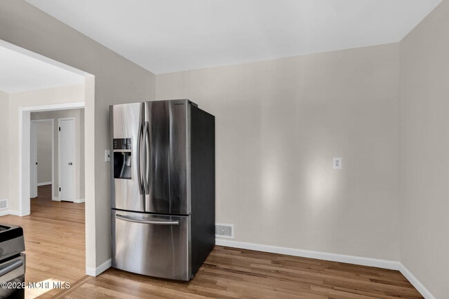 Building Photo - 7 Klein St