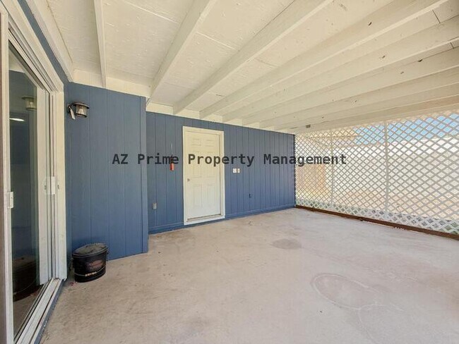 Building Photo - 15851 N 24th Ave