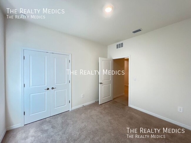 Building Photo - 5108 Stokes Way