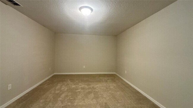 Building Photo - 14153 Dove Hollow Dr