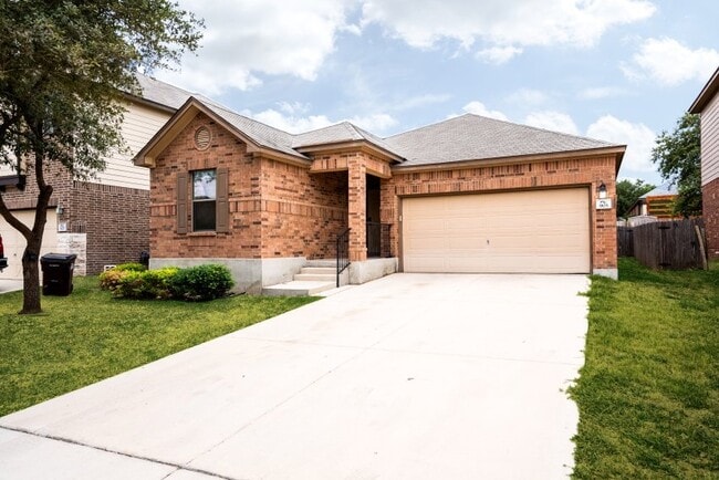 Building Photo - 903 Spello Cir
