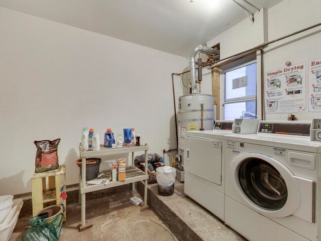 Building Photo - 617 Natoma St