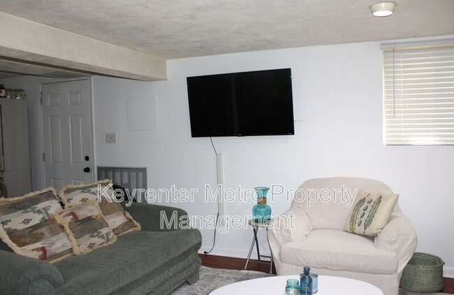 Building Photo - 2809 Bellbrook St