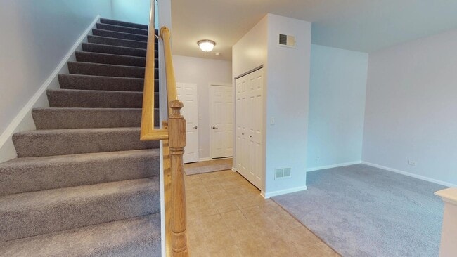 Building Photo - 2102 S Crambourne Way