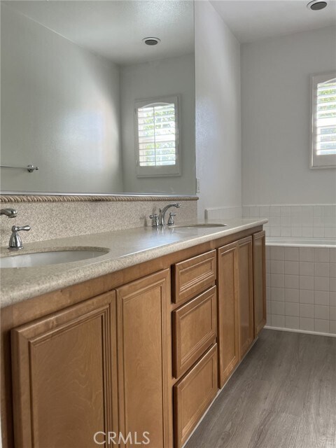 Building Photo - 49 Walbert Ln