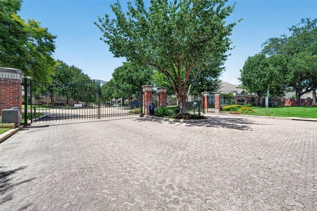 Building Photo - 1103 Parkhaven Ln