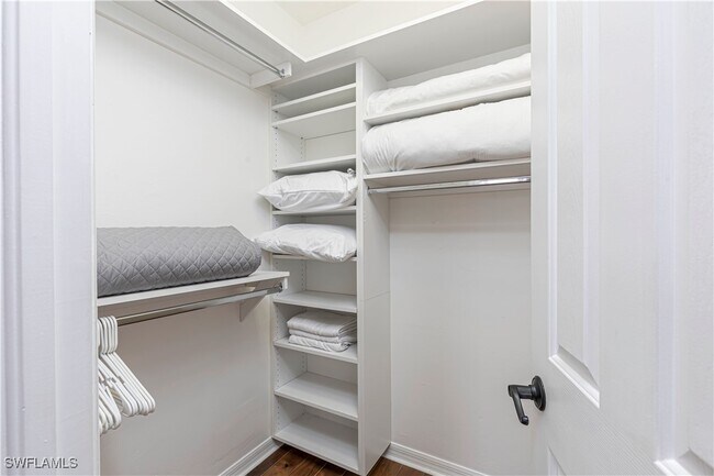 Building Photo - 1233 Kendari Terrace