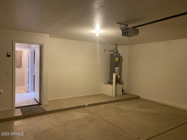 Building Photo - 1248 N 161st Ave